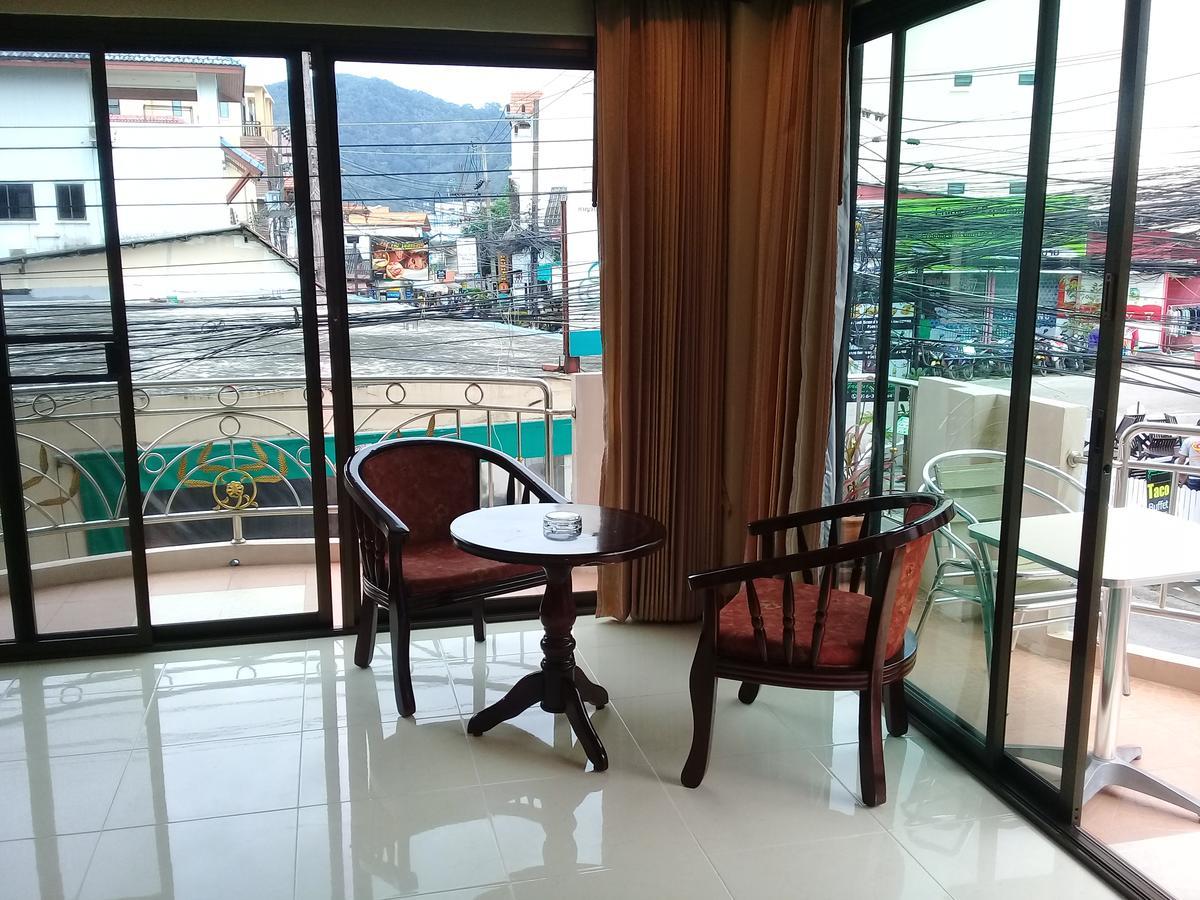 Hotel Ban Tyrol Patong Exterior foto
